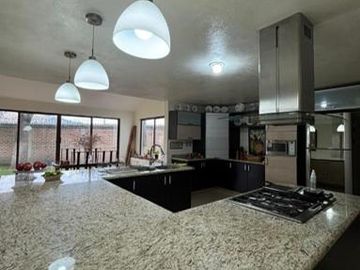 VENTA DE CASA EN FRACCIONAMIENTO VALLE DE ZAMARRERO EN ZINACANTEPEC