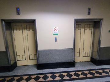Oficina, Moneda Stgo Centro  conversable