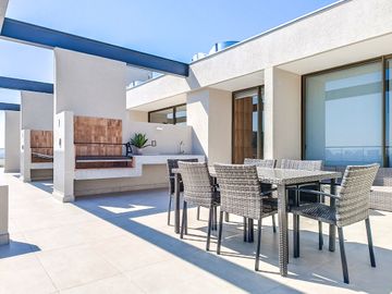 Av. Buzeta 4220 [2637-1]