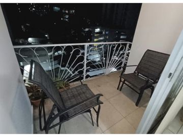 SE ALQUILA APARTAMENTO EL CANGREJO ONIX TOWER 129M SEMIAMOBLADO