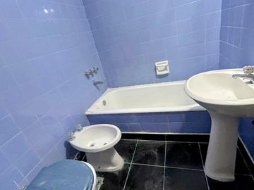 BAJAS EXPENSAS - A Refaccionar - Alto Palermo - Divino 2 ambientes con Cocina separada y Lavadero