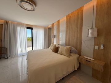 Casa en Venta Costa Esmeralda Barrio Golf, 4 Dormitorios 280m² Pileta Calefaccionada Losa Radiante USD 565.000