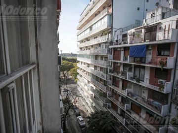 Departamento en Venta de 2 Dormitorios con dependencia en Palermo - Las Cañitas