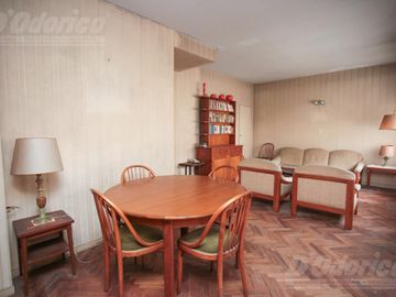 Departamento en Venta de 2 Dormitorios con dependencia en Palermo - Las Cañitas