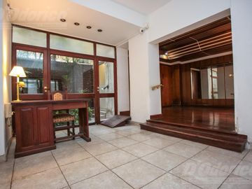 Departamento en Venta de 2 Dormitorios con dependencia en Palermo - Las Cañitas
