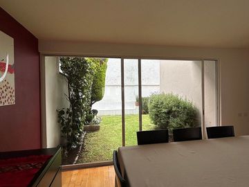Espléndida casa en privada y amueblada se renta en Hda. La antigua, Interlomas