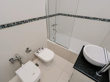 VENTA • BELGRANO • SEMIPISO • 4 AMBIENTES • COCHERA