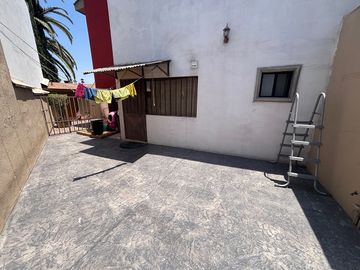 CASA EN VENTA EN LOMAS DE AGUA CALIENTE TIJUANA