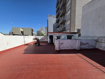 En Venta PH de 3 Ambientes al frente Balcon y terraza t/sup Flores Norte
