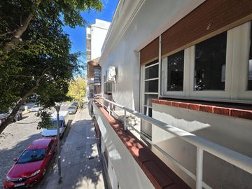 En Venta PH de 3 Ambientes al frente Balcon y terraza t/sup Flores Norte