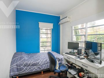 PH Único, tres ambientes, con cochera, quincho y terraza propia
