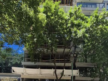 Monoambiente tipo studio al frente y con balcón! Diseño y Funcionalidad en 28m2.