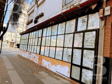 Amplio Local COMERCIAL en Nuñez