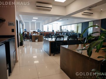 Local en venta Belgrano en tres plantas 1235m2 totales