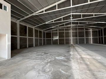 SE RENTA BODEGA COMERCIAL 1,455 M2 UBICADA EN CARR. HUEHUETOCA/TEOLOYUCAN