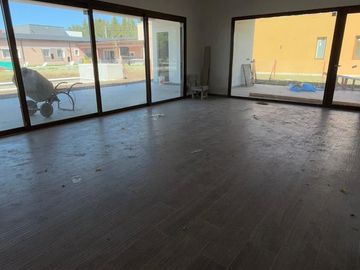 Casa en venta, Fincas del Alba. Canning, Ezeiza. 4 amb. con pileta
