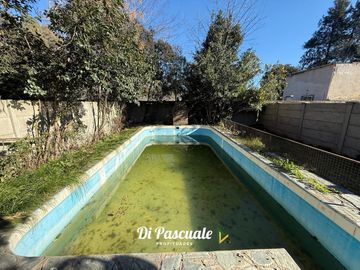 VENTA Casa 4 Habitaciones En 2 Plantas, Pileta y Terraza Ideal Inversores - Moreno Norte