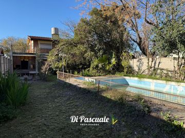 VENTA Casa 4 Habitaciones En 2 Plantas, Pileta y Terraza Ideal Inversores - Moreno Norte