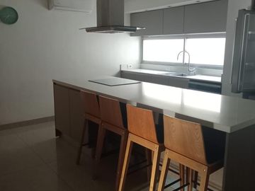 DEPARTAMENTO EN ALQUILER 3 AMBIENTES RECOLETA CON COCHERA