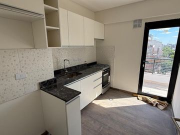 Boyaca 800, Departamento 3 ambientes a Estrenar, con Balcón Corrido en Flores