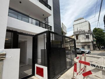 Boyaca 800, Departamento 3 ambientes a Estrenar, con Balcón Corrido en Flores