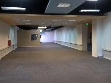 EXCELENTES OFICINAS EN ALQUILER - 810M2 - NUEVA POMPEYA