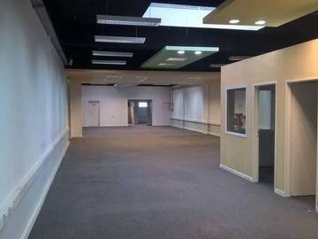 EXCELENTES OFICINAS EN ALQUILER - 810M2 - NUEVA POMPEYA