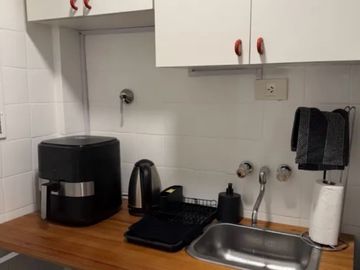 Servicios incluidos en las expensas- Monoambiente amoblado en alquiler