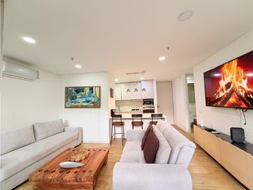 APARTAMENTO AMOBLADO SECTOR POBLADO - LA CALLE 10 CON LA SUPERIOR