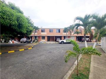 VENTA CASA EN CONDOMINIO CANEY