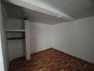 VENTA CASA CON RENTA EL CENTRO MANIZALES | 3 PISOS