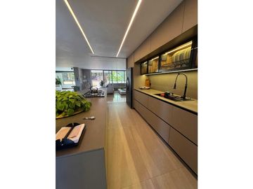 Vendo espectacular Apartamento cerca al Tesoro