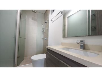 SE VENDE APARTAMENTO DE DOS ALCOBAS CON VISTA LATERAL AL MAR
