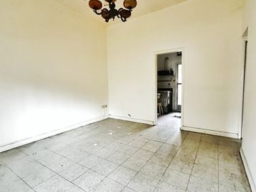 Casa PH en venta en Moron Sur