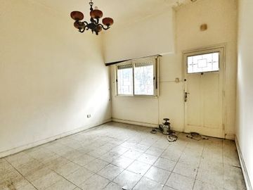 Casa PH en venta en Moron Sur