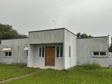 VENTA CASA COUNTRY LAS DELICIAS 3 DORM + PILETA