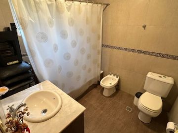 VENTA CASA COUNTRY LAS DELICIAS 3 DORM + PILETA