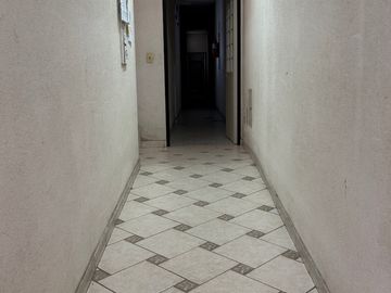 Departamento Tipo PH 2 Amb Patio Lavadero 1° Piso x escalera bajas Expensas !