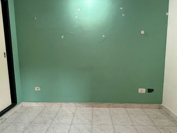 Departamento Tipo PH 2 Amb Patio Lavadero 1° Piso x escalera bajas Expensas !