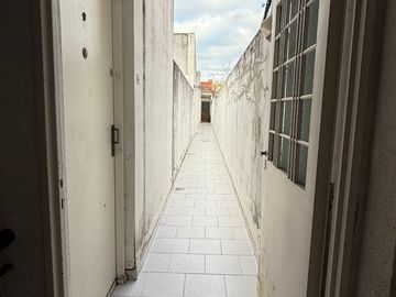 Departamento Tipo PH 2 Amb Patio Lavadero 1° Piso x escalera bajas Expensas !