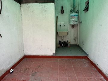 Departamento Tipo PH 2 Amb Patio Lavadero 1° Piso x escalera bajas Expensas !