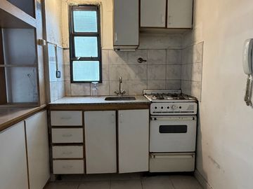 Departamento Tipo PH 2 Amb Patio Lavadero 1° Piso x escalera bajas Expensas !
