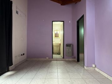 Departamento Tipo PH 2 Amb Patio Lavadero 1° Piso x escalera bajas Expensas !