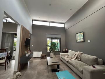 CASA EN VENTA BARRIO PRIVADO MAIPU