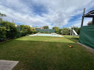 CASA EN VENTA BARRIO PRIVADO MAIPU