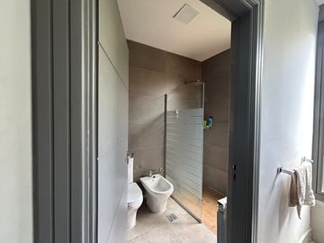 CASA EN VENTA BARRIO PRIVADO MAIPU