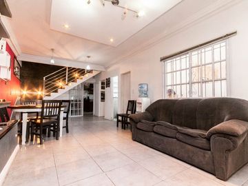 VENTA DUPLEX  4 AMBIENTES  SIN EXPENSAS ADROGUE