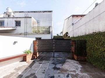 VENTA DUPLEX  4 AMBIENTES  SIN EXPENSAS ADROGUE