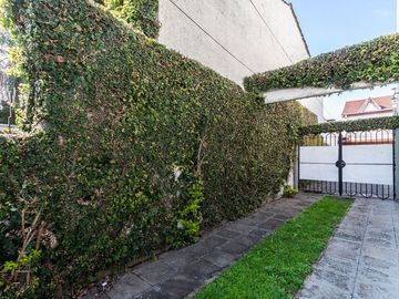 VENTA DUPLEX  4 AMBIENTES  SIN EXPENSAS ADROGUE