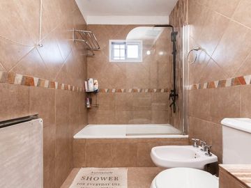 VENTA DUPLEX  4 AMBIENTES  SIN EXPENSAS ADROGUE